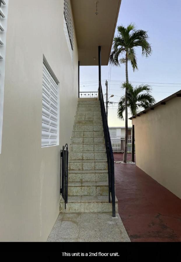 Camaceyes Bright 2Br In Aguadilla 7 Mins To Beaches 2Nd Floor Retreat מראה חיצוני תמונה