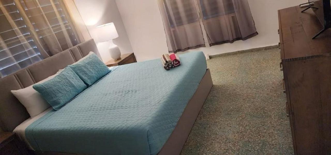 Camaceyes Bright 2Br In Aguadilla 7 Mins To Beaches 2Nd Floor Retreat מראה חיצוני תמונה