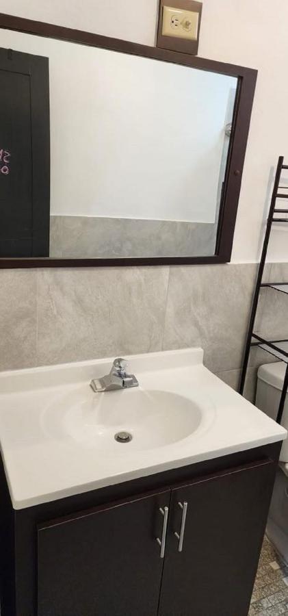Camaceyes Bright 2Br In Aguadilla 7 Mins To Beaches 2Nd Floor Retreat מראה חיצוני תמונה
